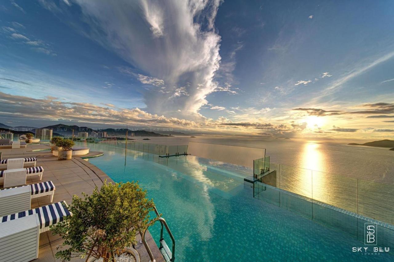 Kn Panorama Beachfront Condotel Nha Trang Kültér fotó
