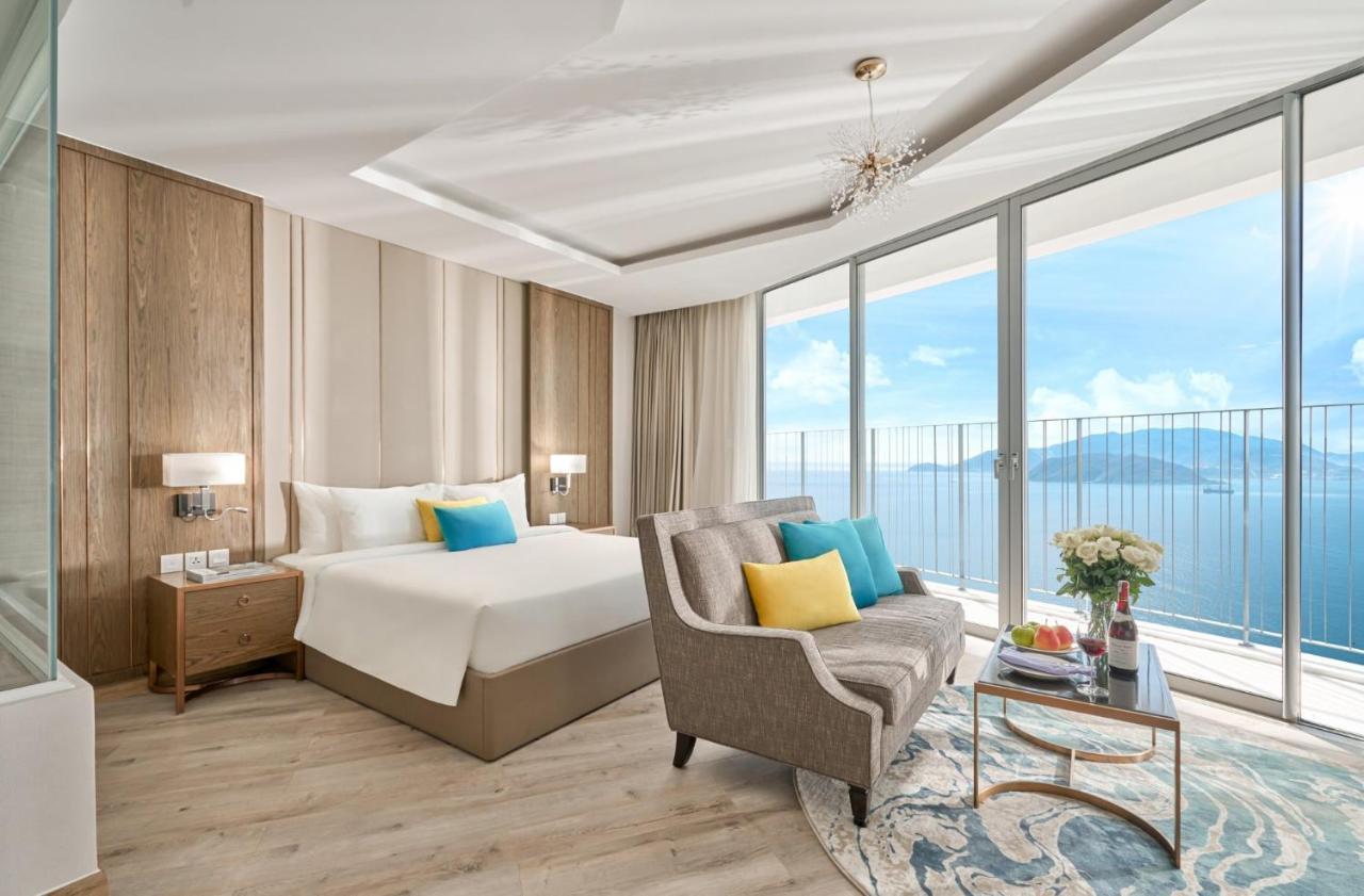 Kn Panorama Beachfront Condotel Nha Trang Kültér fotó